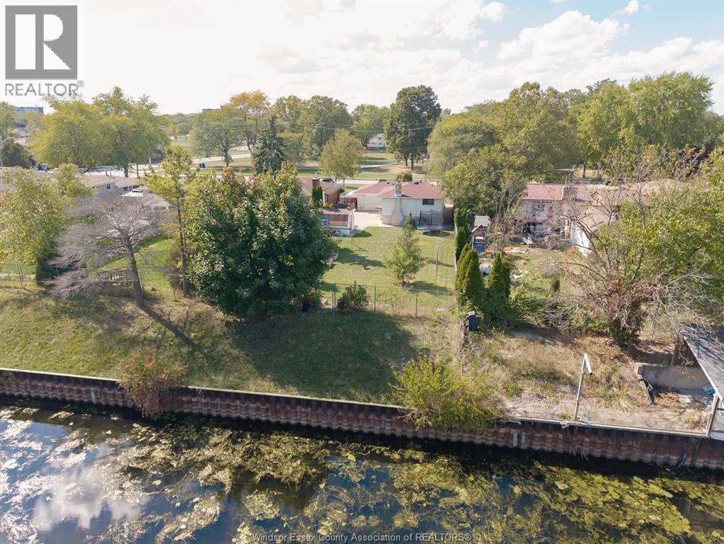 1066 Riverdale Avenue, Windsor, Ontario  N8S 3N6 - Photo 37 - 25028347