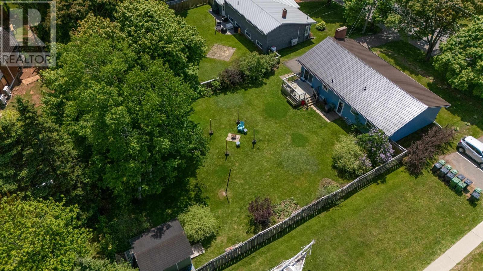 474 Queen Street, Charlottetown, Prince Edward Island  C1A 4G7 - Photo 3 - 202527502