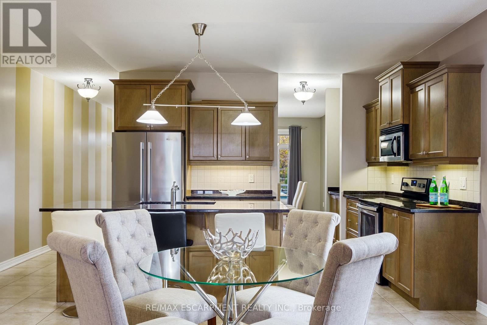 25 Sidare Court, Grimsby, Ontario L3M 4E8 - Photo 17 - X12521382