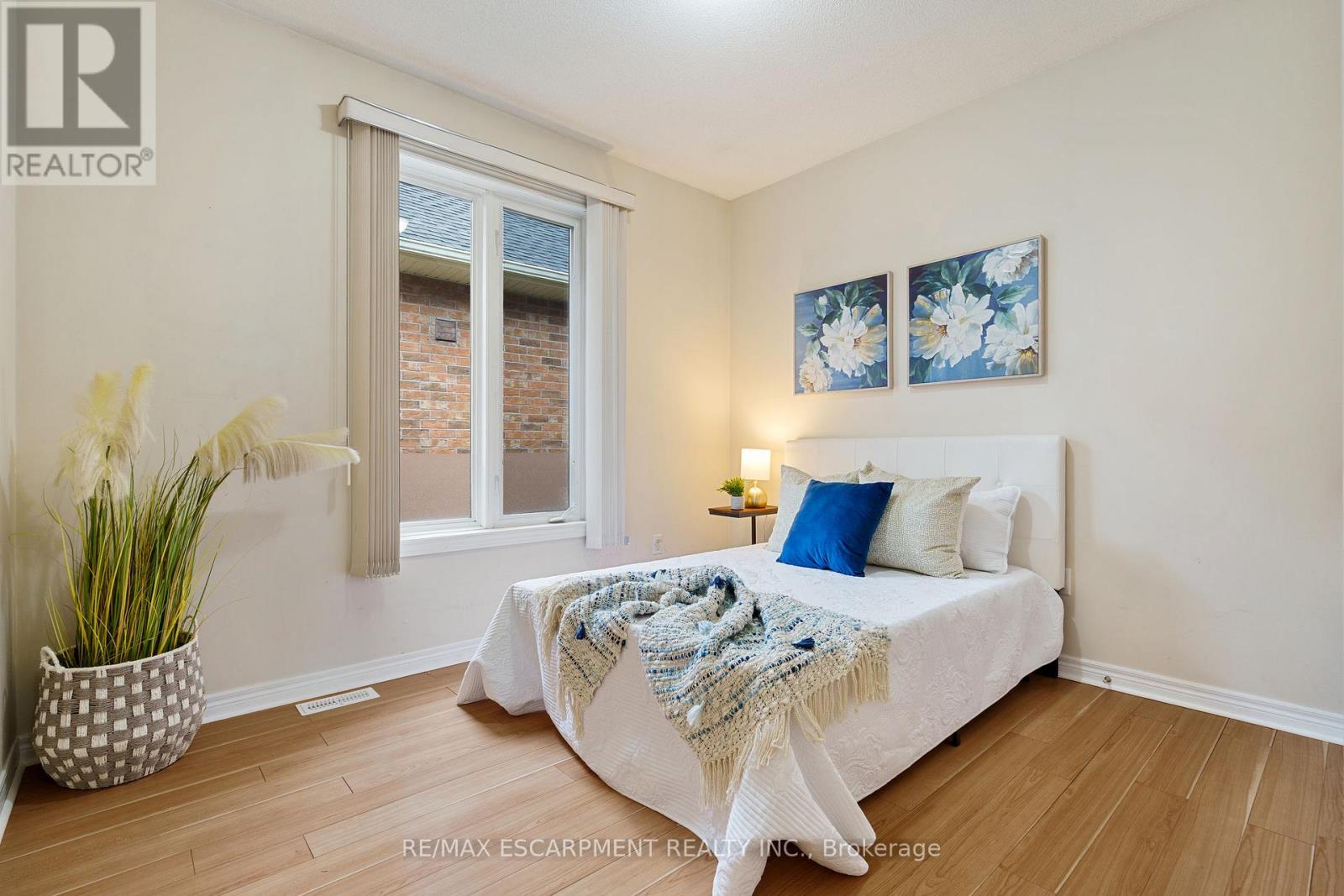 25 Sidare Court, Grimsby, Ontario L3M 4E8 - Photo 29 - X12521382