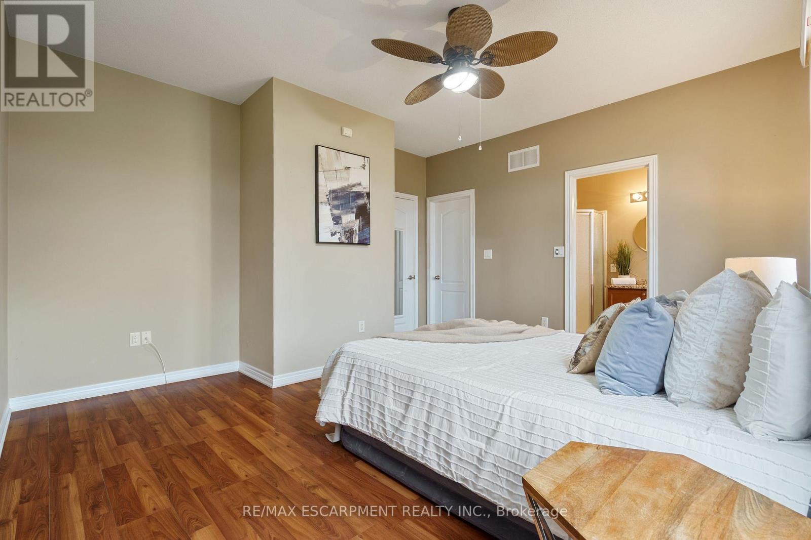 25 Sidare Court, Grimsby, Ontario L3M 4E8 - Photo 32 - X12521382