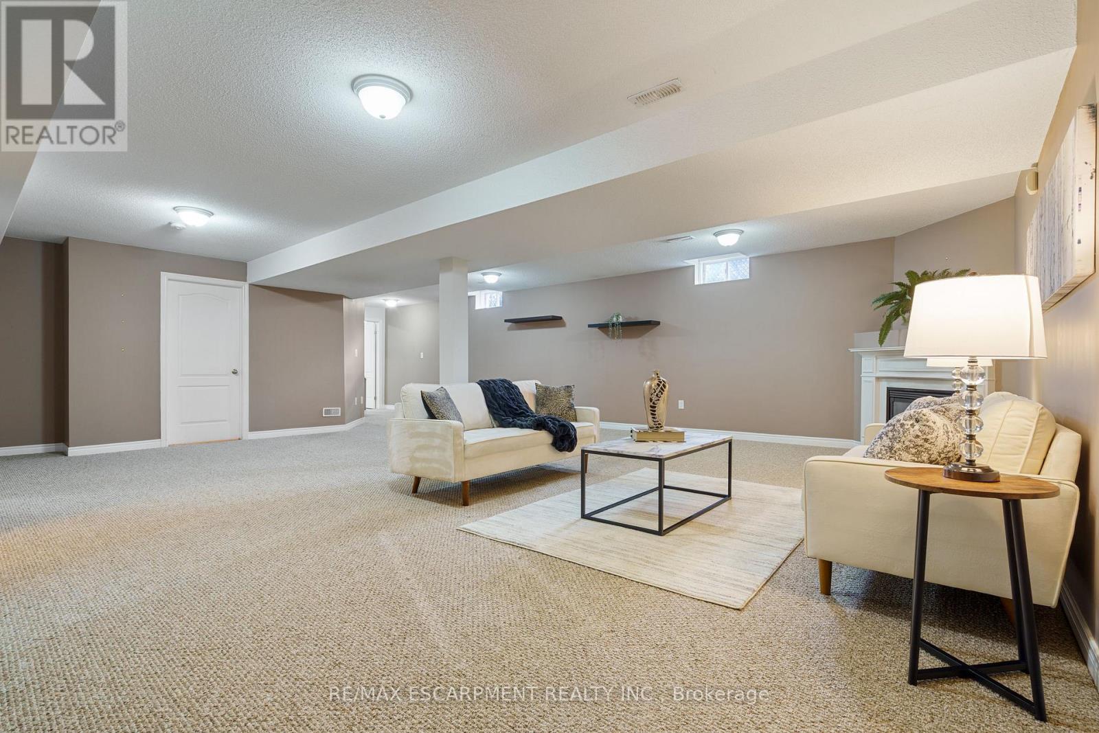 25 Sidare Court, Grimsby, Ontario L3M 4E8 - Photo 39 - X12521382