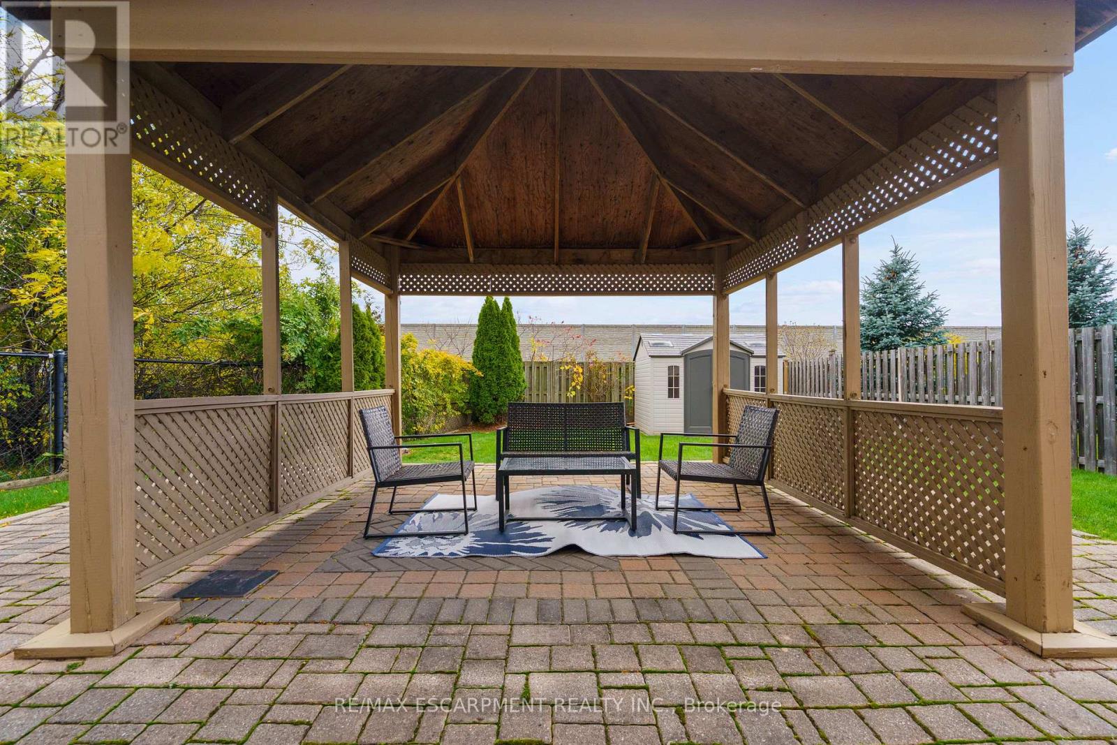 25 Sidare Court, Grimsby, Ontario L3M 4E8 - Photo 47 - X12521382