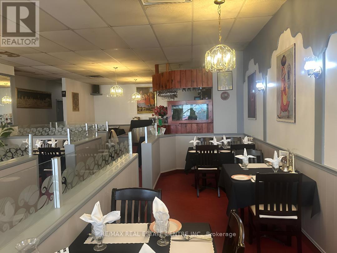 126 St. Paul Street, St. Catharines, Ontario  L2R 3M2 - Photo 9 - X12521384