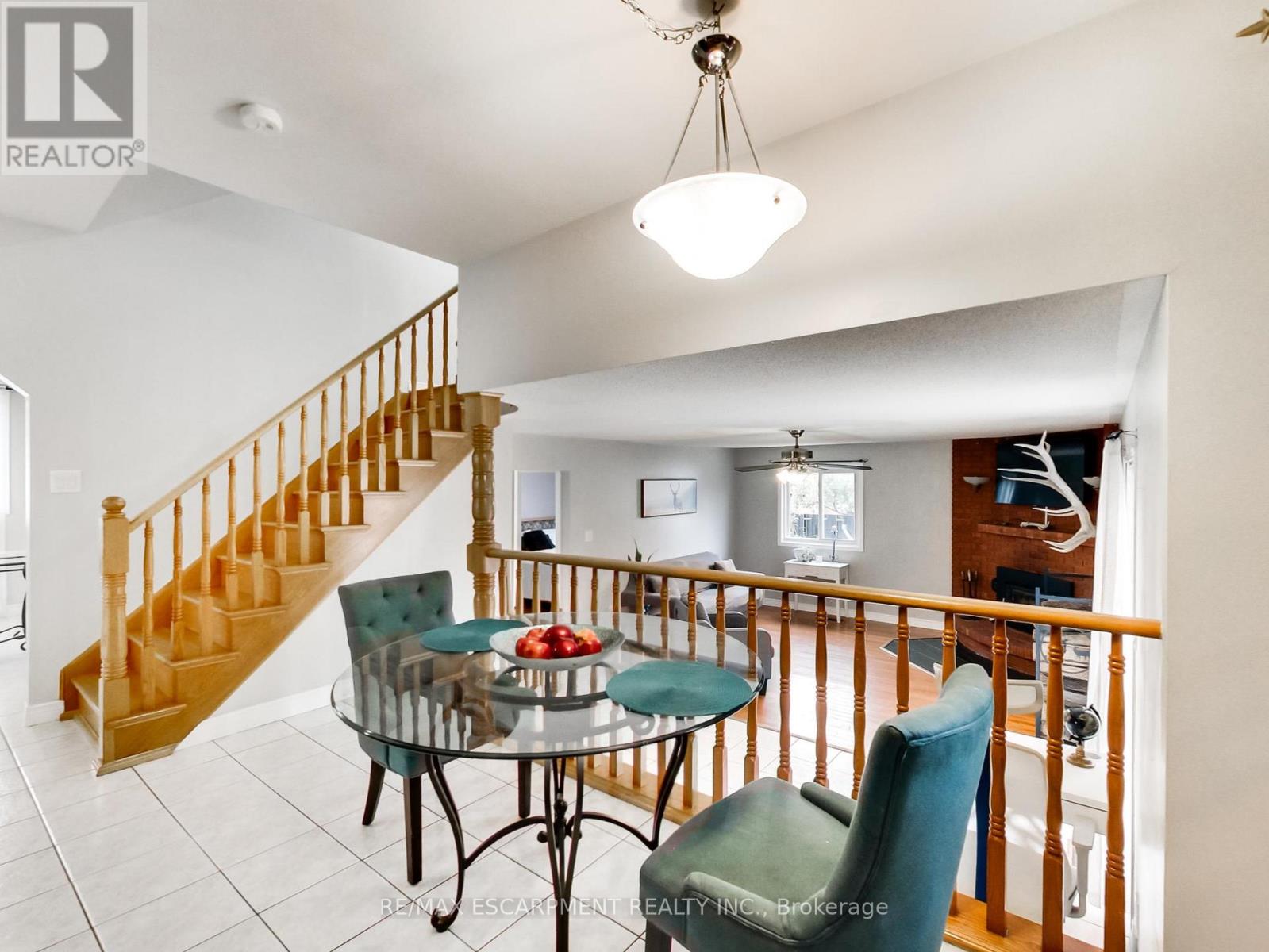 18 Pavarotti Court, Hamilton (Gershome), Ontario  L8G 4P8 - Photo 12 - X12521462