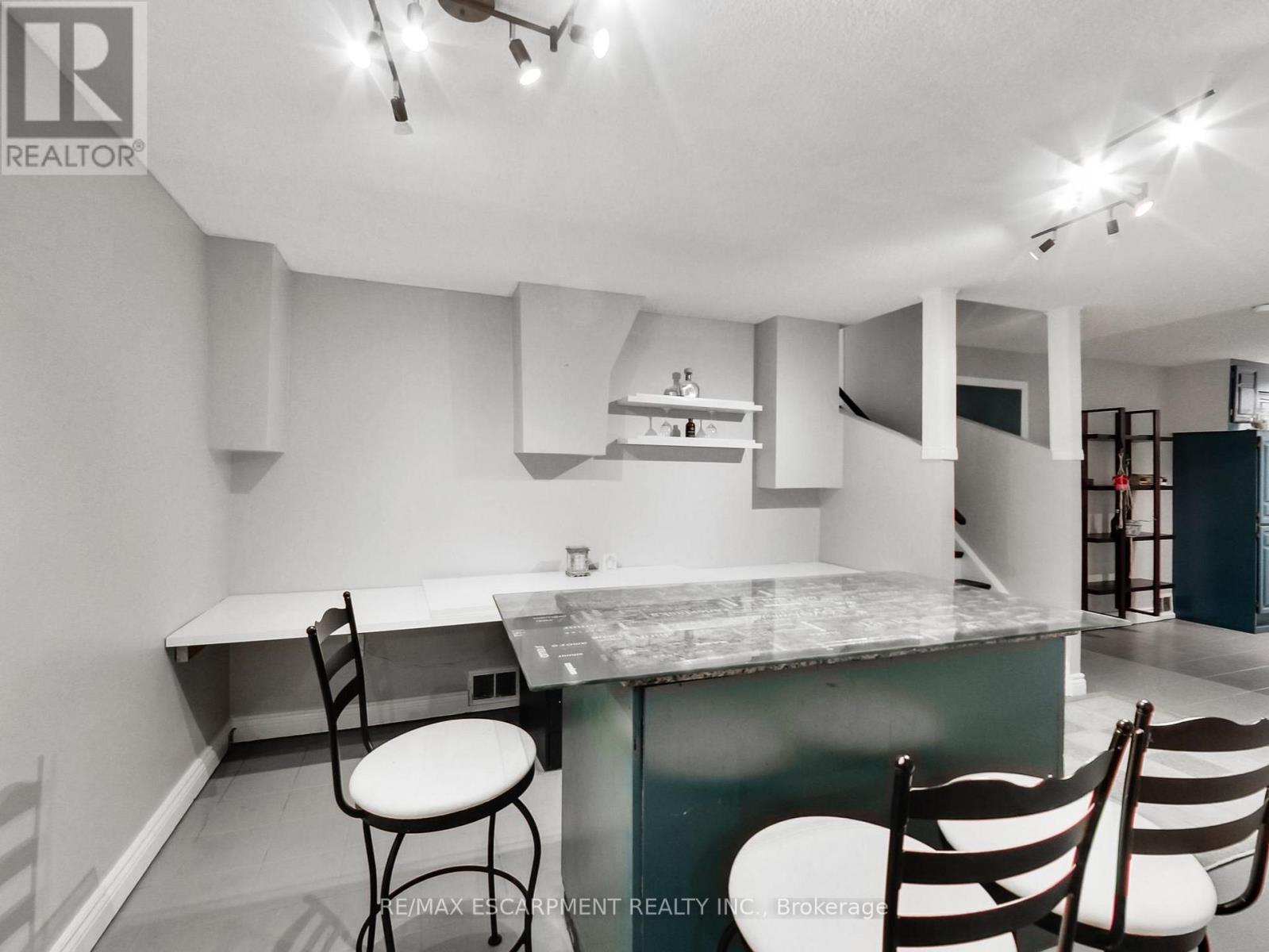 18 Pavarotti Court, Hamilton (Gershome), Ontario  L8G 4P8 - Photo 33 - X12521462