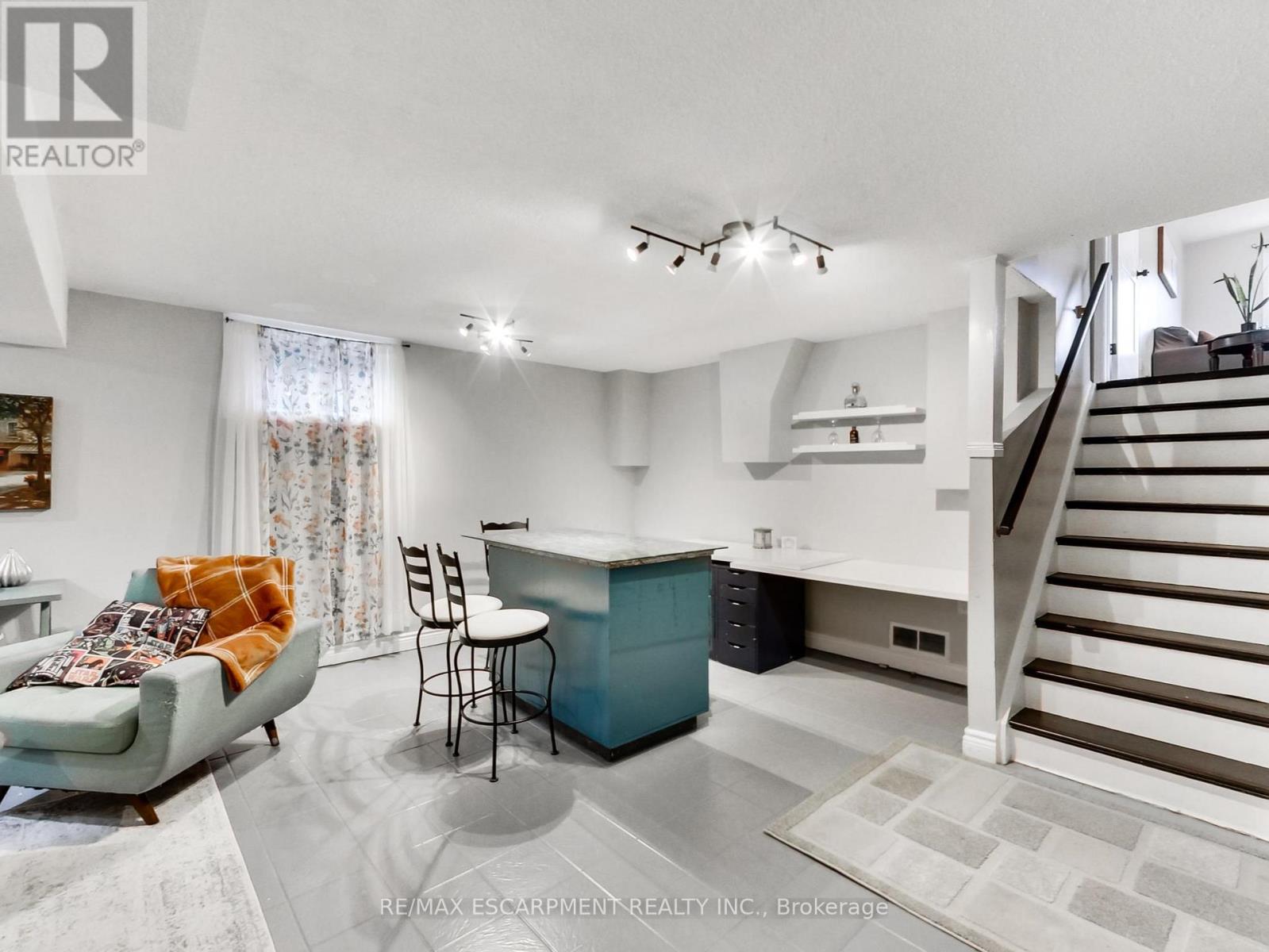 18 Pavarotti Court, Hamilton (Gershome), Ontario  L8G 4P8 - Photo 34 - X12521462