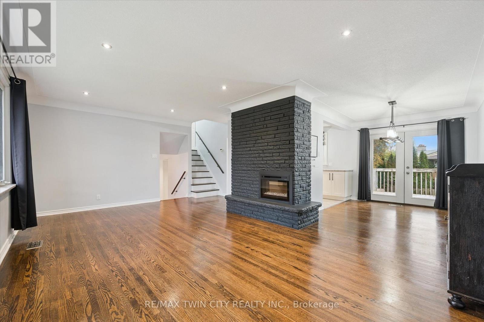 944 Concession Drive, Cambridge, Ontario  N3H 4L6 - Photo 10 - X12521620