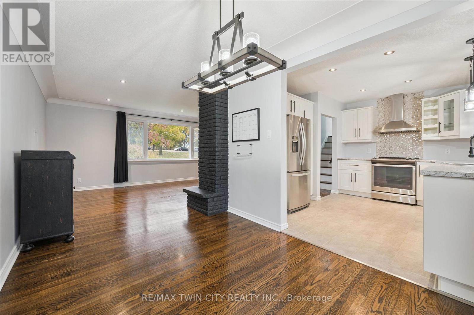 944 Concession Drive, Cambridge, Ontario  N3H 4L6 - Photo 12 - X12521620