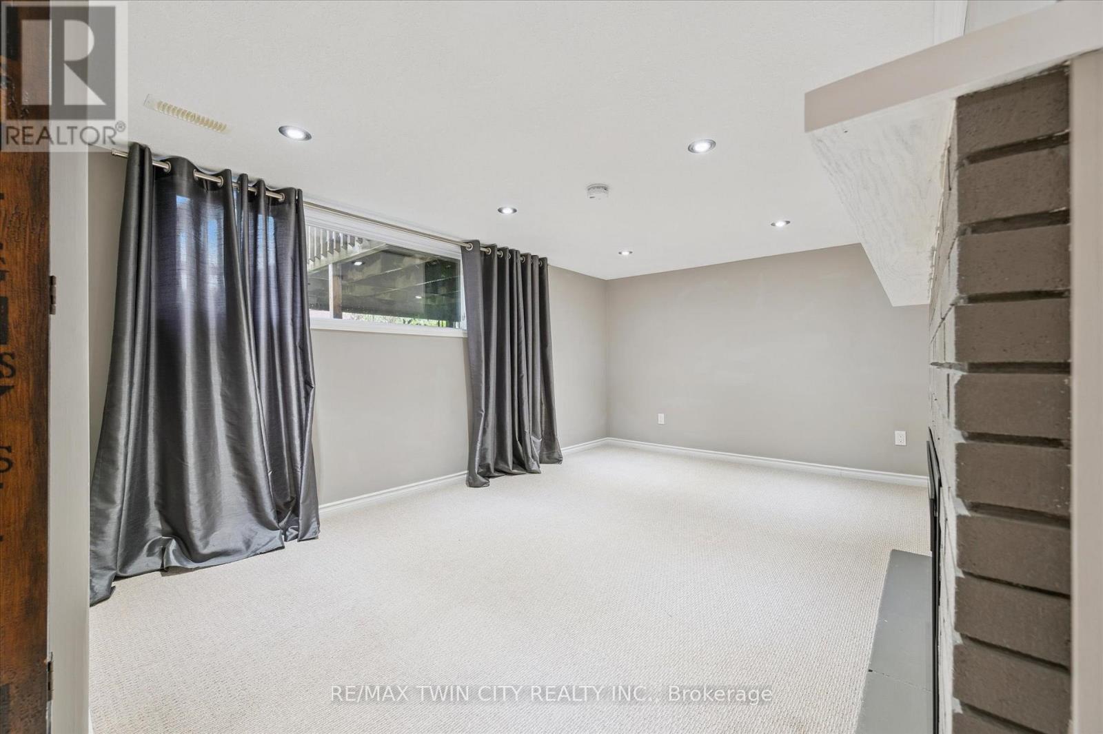 944 Concession Drive, Cambridge, Ontario  N3H 4L6 - Photo 28 - X12521620