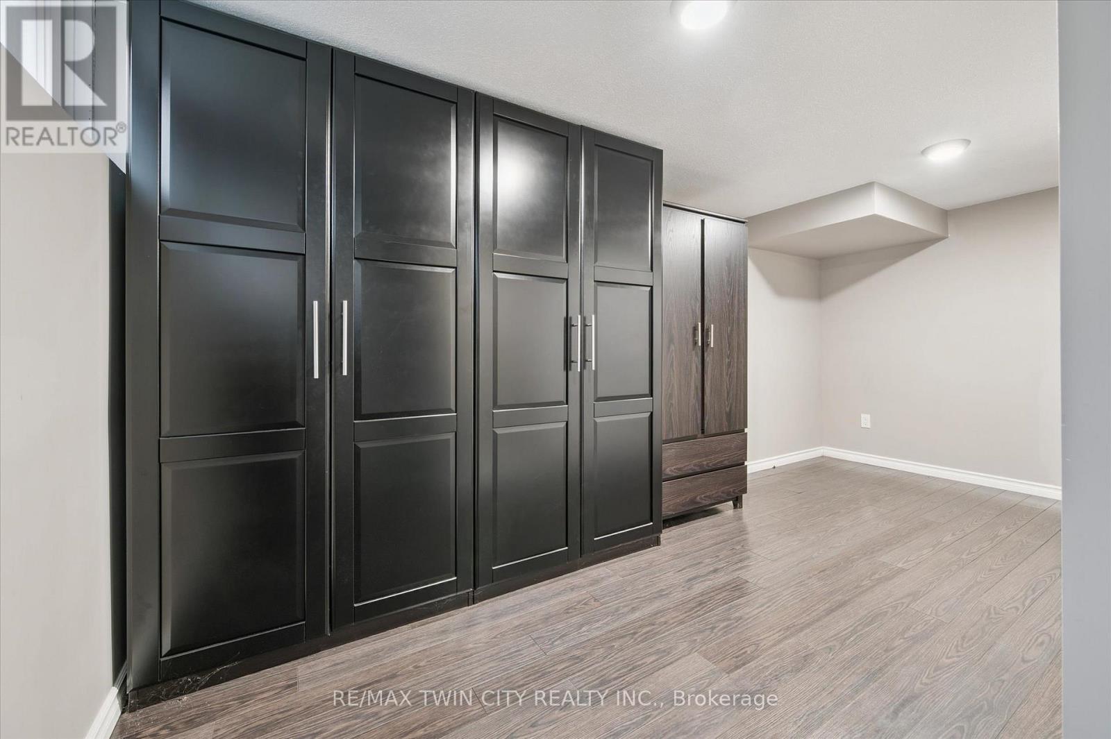 944 Concession Drive, Cambridge, Ontario  N3H 4L6 - Photo 31 - X12521620