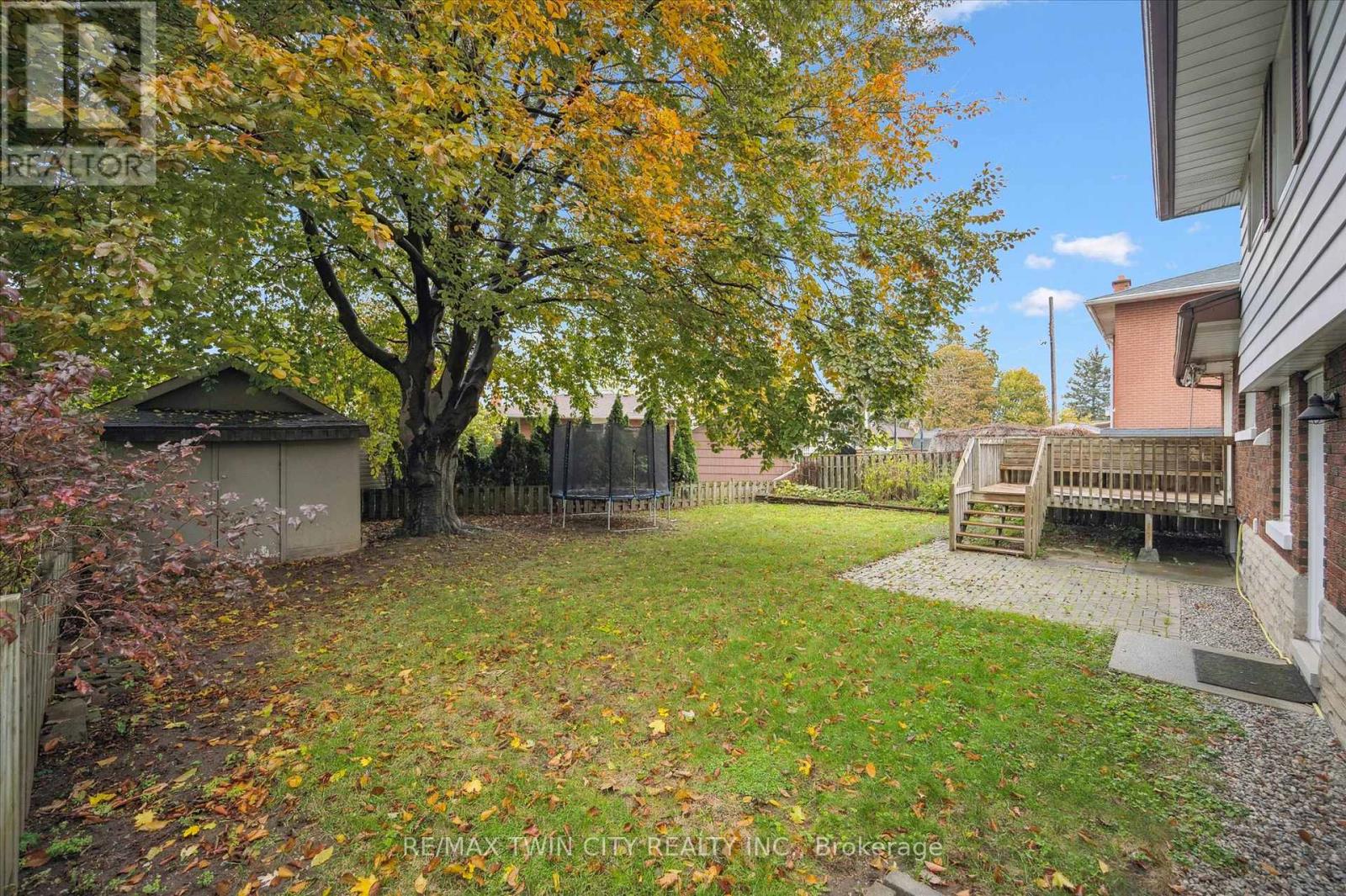 944 Concession Drive, Cambridge, Ontario  N3H 4L6 - Photo 39 - X12521620