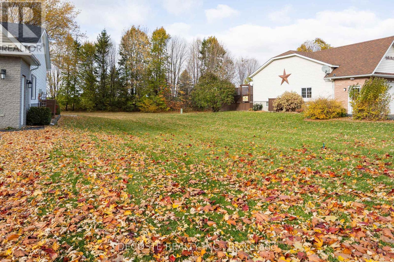 0 Mcnaughton Court, South Glengarry, Ontario K0C 1E0 - Photo 3 - X12521838