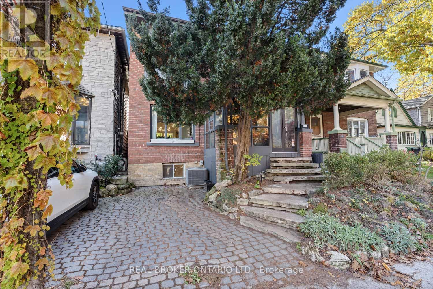 7 Juniper Avenue, Toronto, Ontario  M4L 1S1 - Photo 37 - E12516572