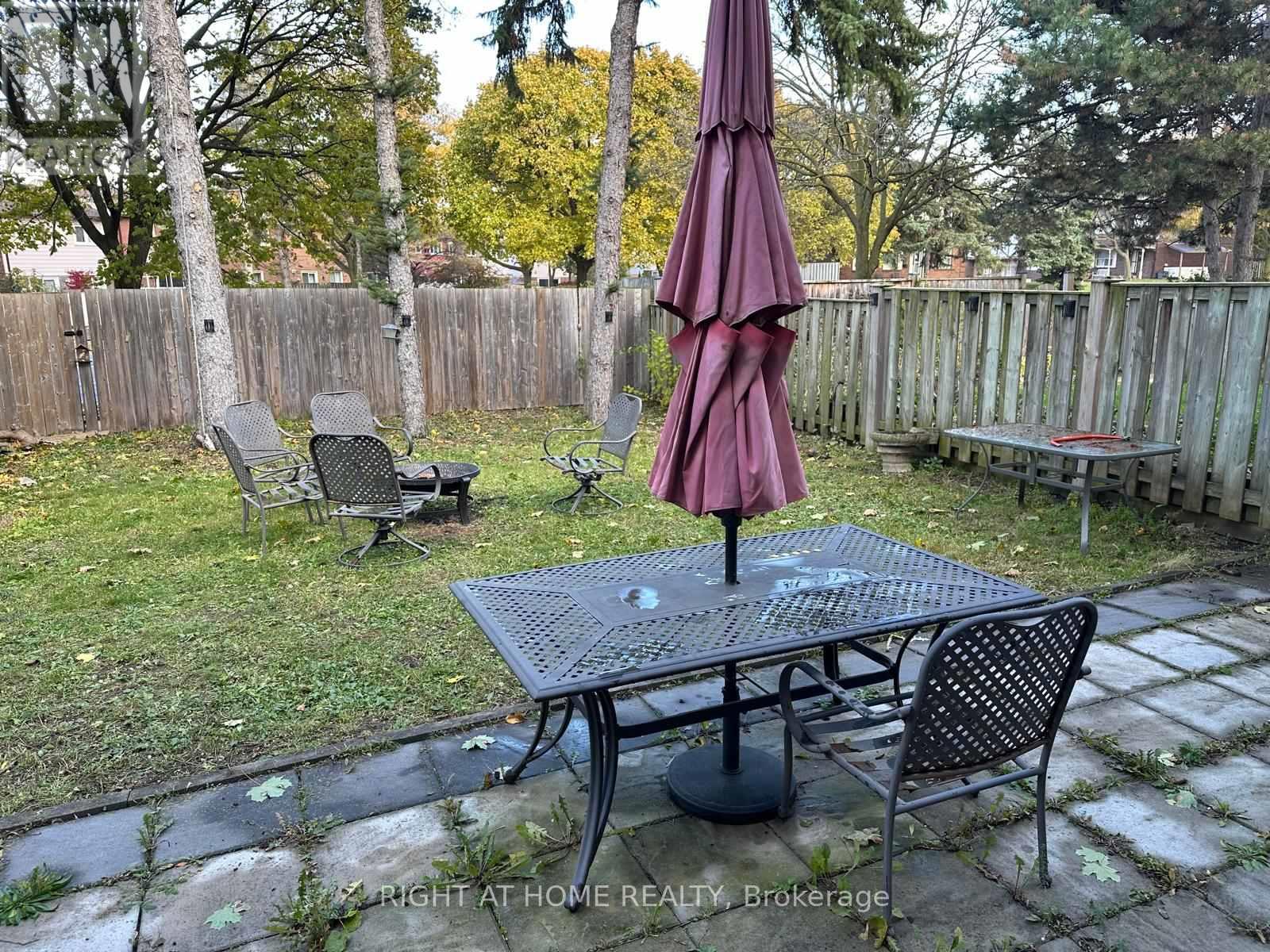 11 Myrna Lane, Toronto, Ontario M1V 3N6 - Photo 2 - E12519400