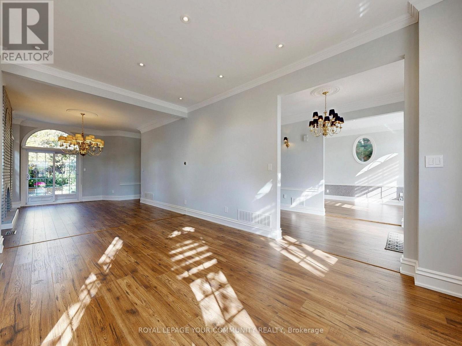 68 Regent Street, Richmond Hill, Ontario  L4C 9C5 - Photo 9 - N12521306