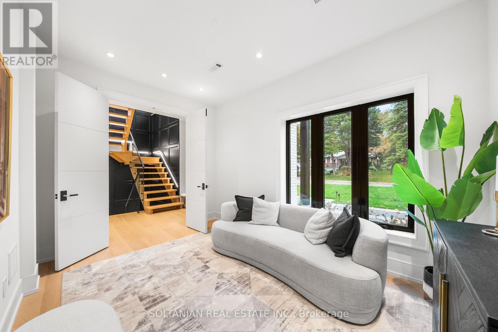 98 Babcombe Drive, Markham, Ontario  L3T 1N1 - Photo 18 - N12521506