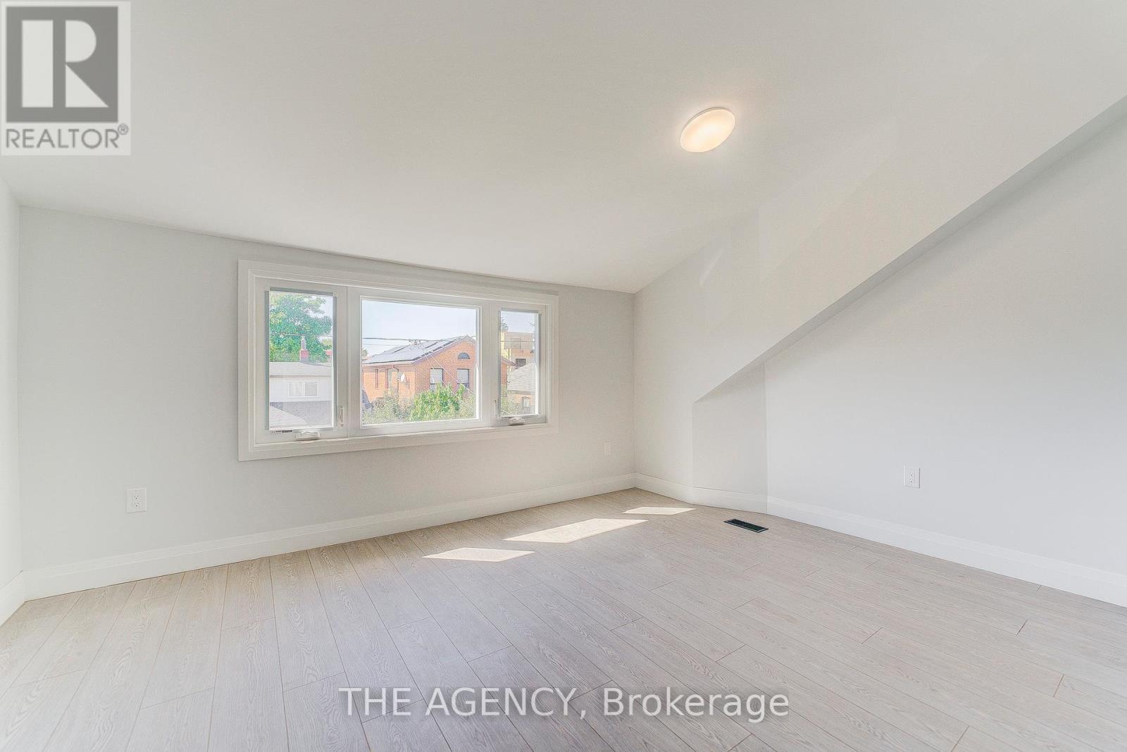 259 Robina Avenue, Toronto, Ontario  M6C 3Y9 - Photo 10 - C12521640