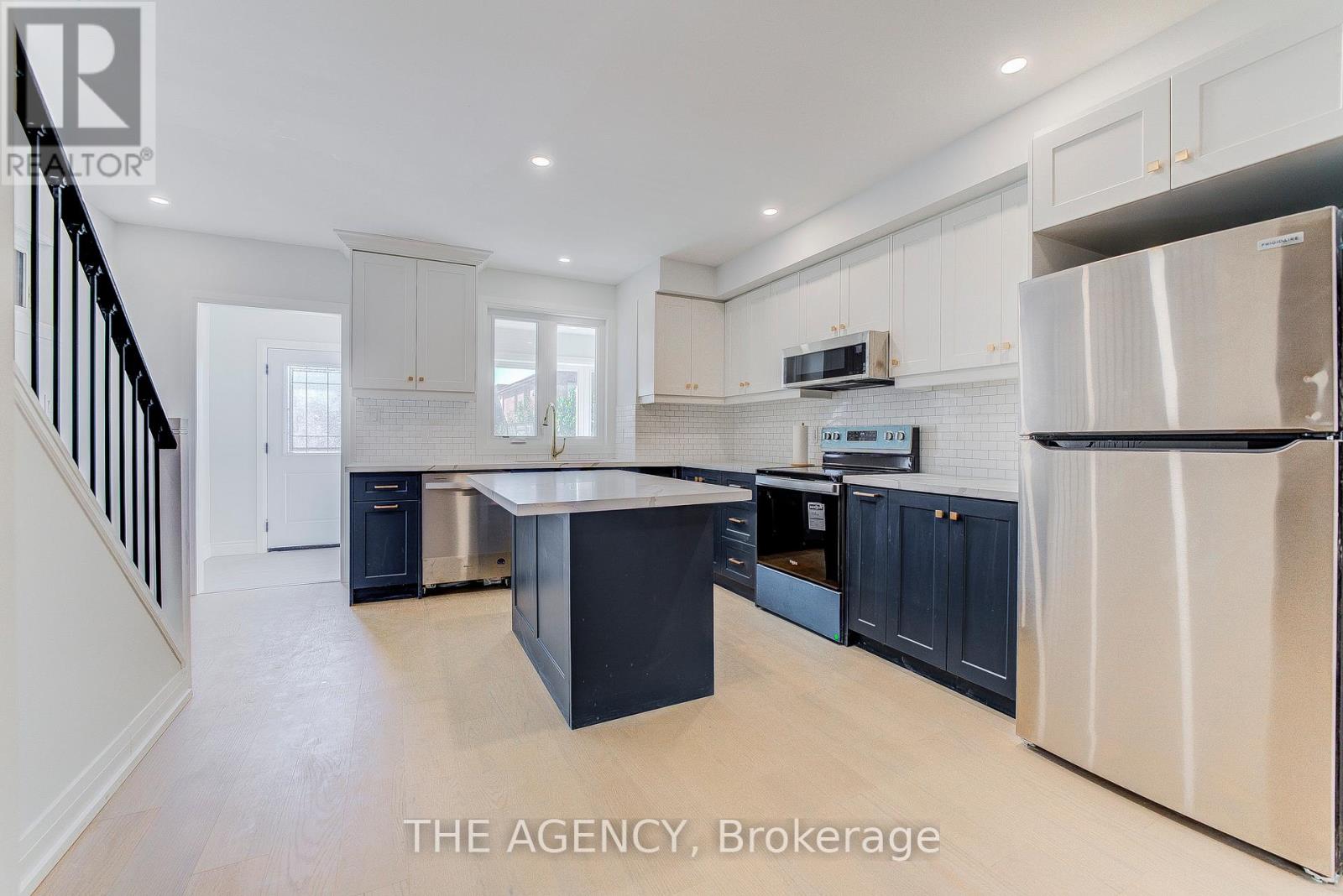 259 Robina Avenue, Toronto, Ontario  M6C 3Y9 - Photo 21 - C12521640