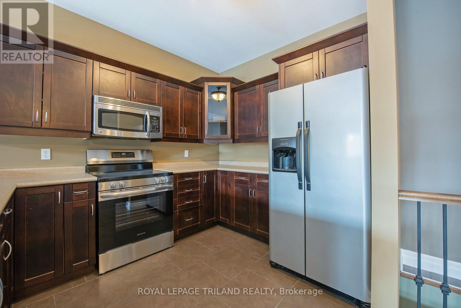 9 - 1571 Coronation Drive, London North, Ontario  N6G 5N9 - Photo 13 - X12291105