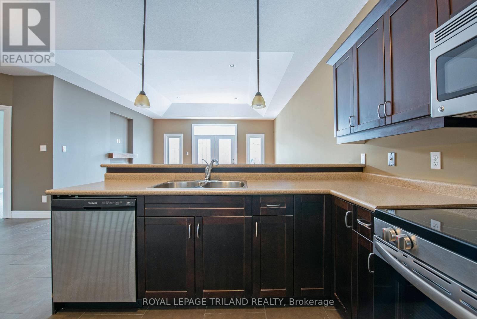 9 - 1571 Coronation Drive, London North, Ontario  N6G 5N9 - Photo 14 - X12291105