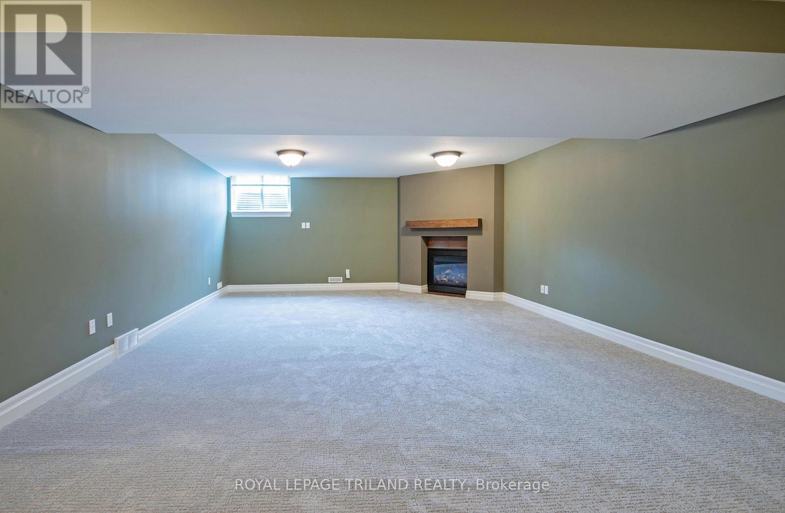 Photo 29 of 45 for 9 - 1571 Coronation Drive