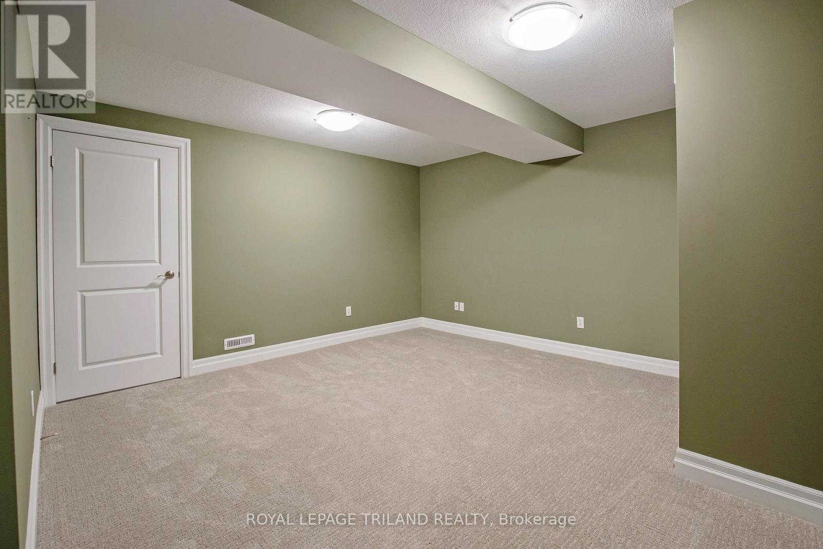 Photo 32 of 45 for 9 - 1571 Coronation Drive