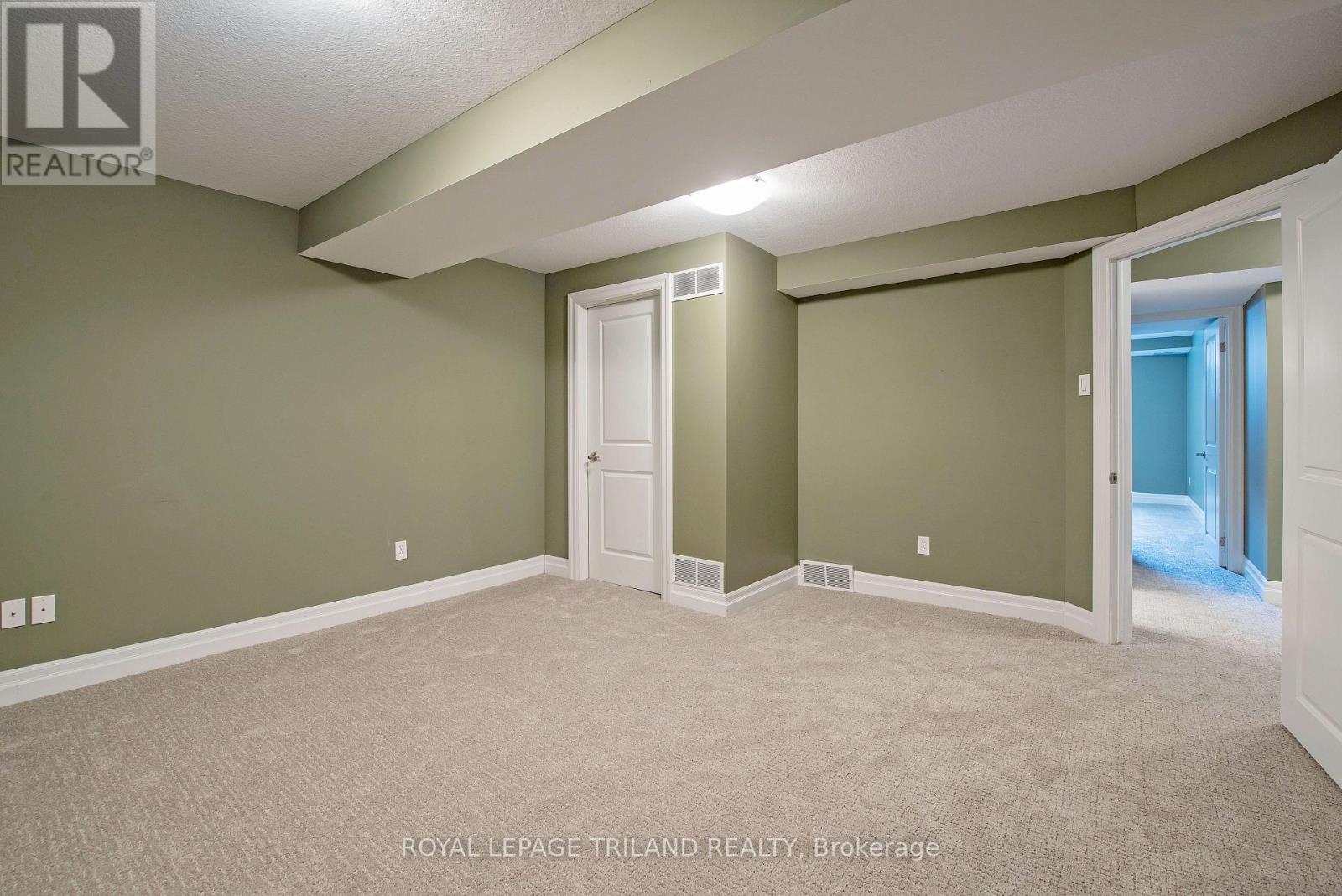 Photo 34 of 45 for 9 - 1571 Coronation Drive