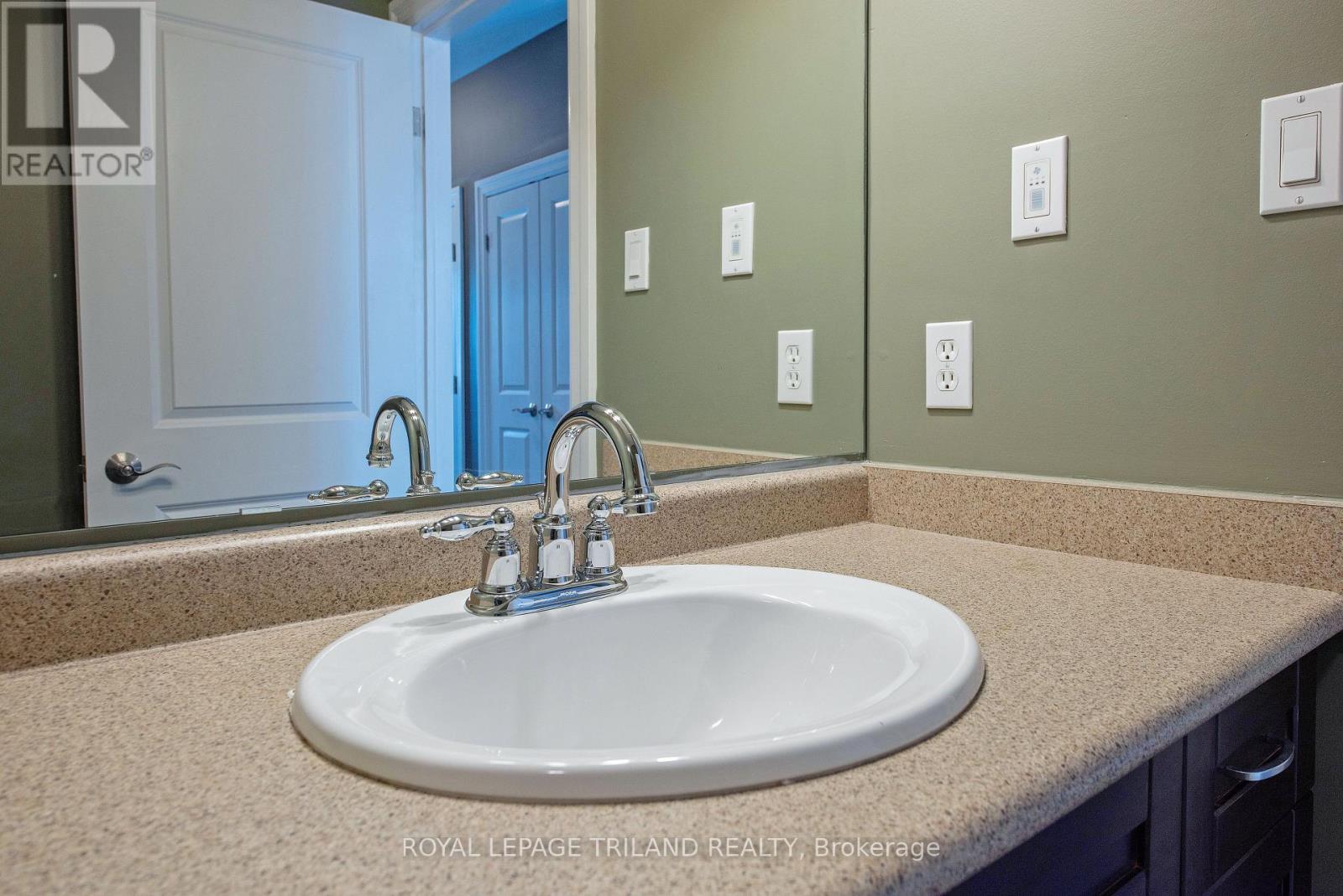 9 - 1571 Coronation Drive, London North, Ontario  N6G 5N9 - Photo 8 - X12291105