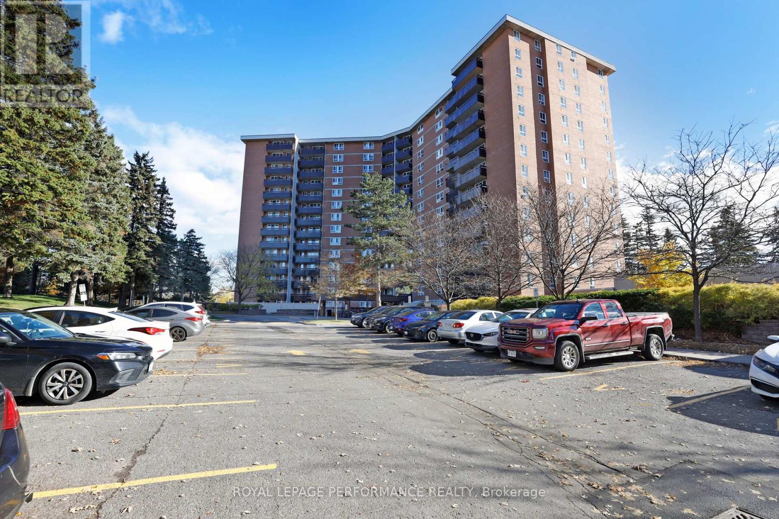 810 - 2020 JASMINE CRESCENT, Ottawa, Ontario