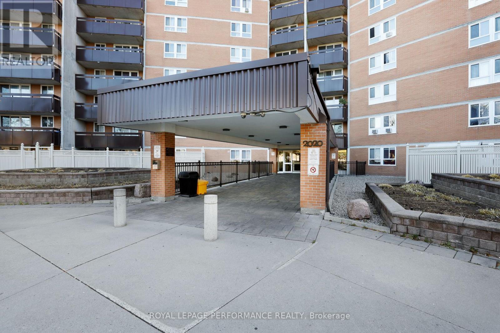 810 - 2020 Jasmine Crescent, Ottawa, Ontario K1J 8K5 - Photo 3 - X12510986