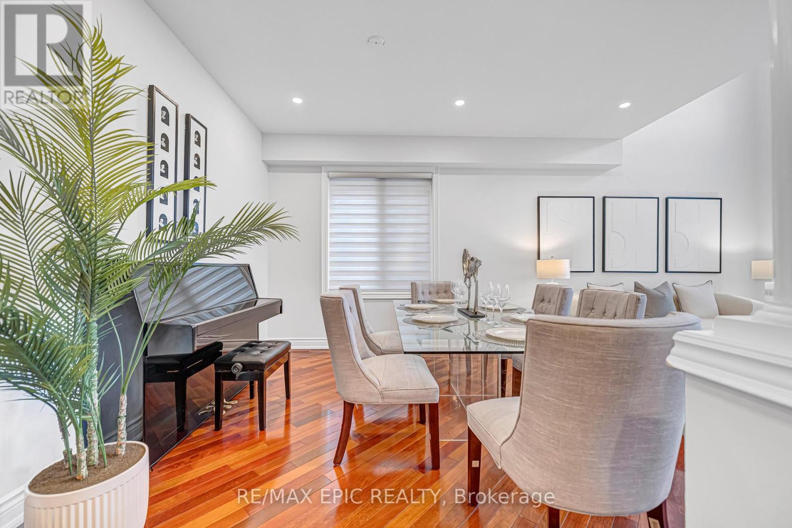 115 Thornhill Woods Drive, Vaughan, Ontario  L4J 8R5 - Photo 10 - N12511586