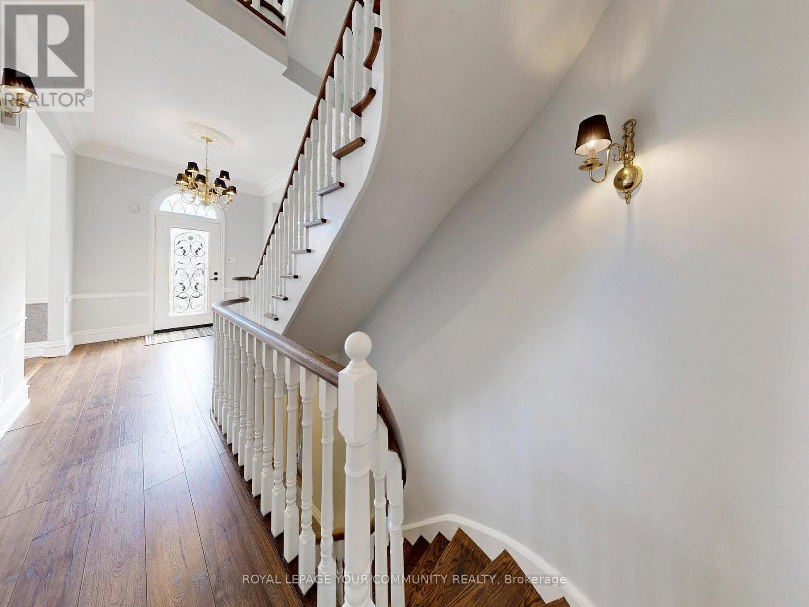 68 Regent Street, Richmond Hill, Ontario  L4C 9C5 - Photo 34 - N12521306