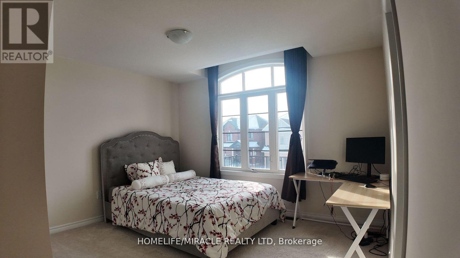 359 Danny Wheeler Boulevard, Georgina, Ontario  L4P 0K2 - Photo 11 - N12518612