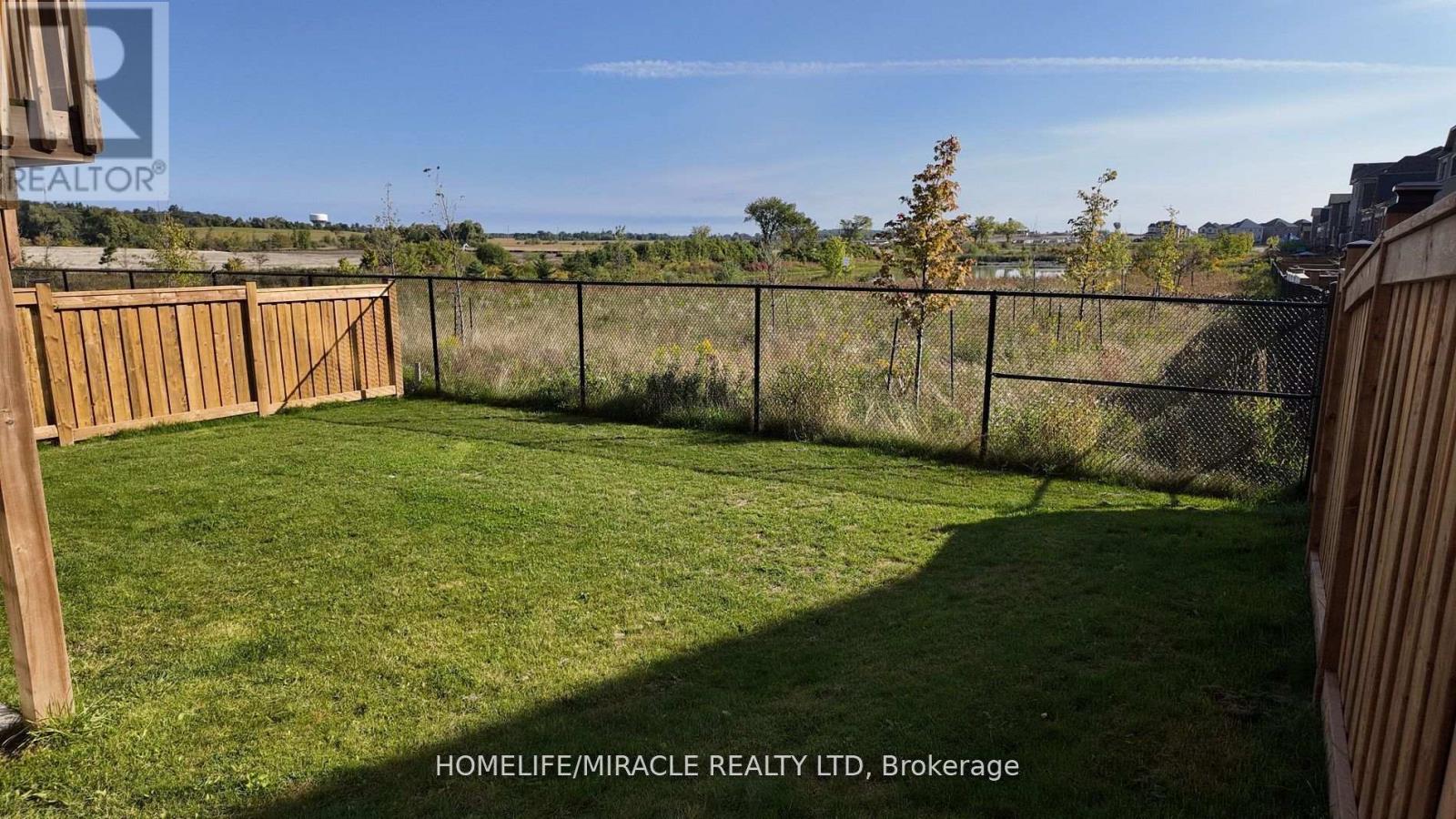 359 Danny Wheeler Boulevard, Georgina, Ontario  L4P 0K2 - Photo 15 - N12518612