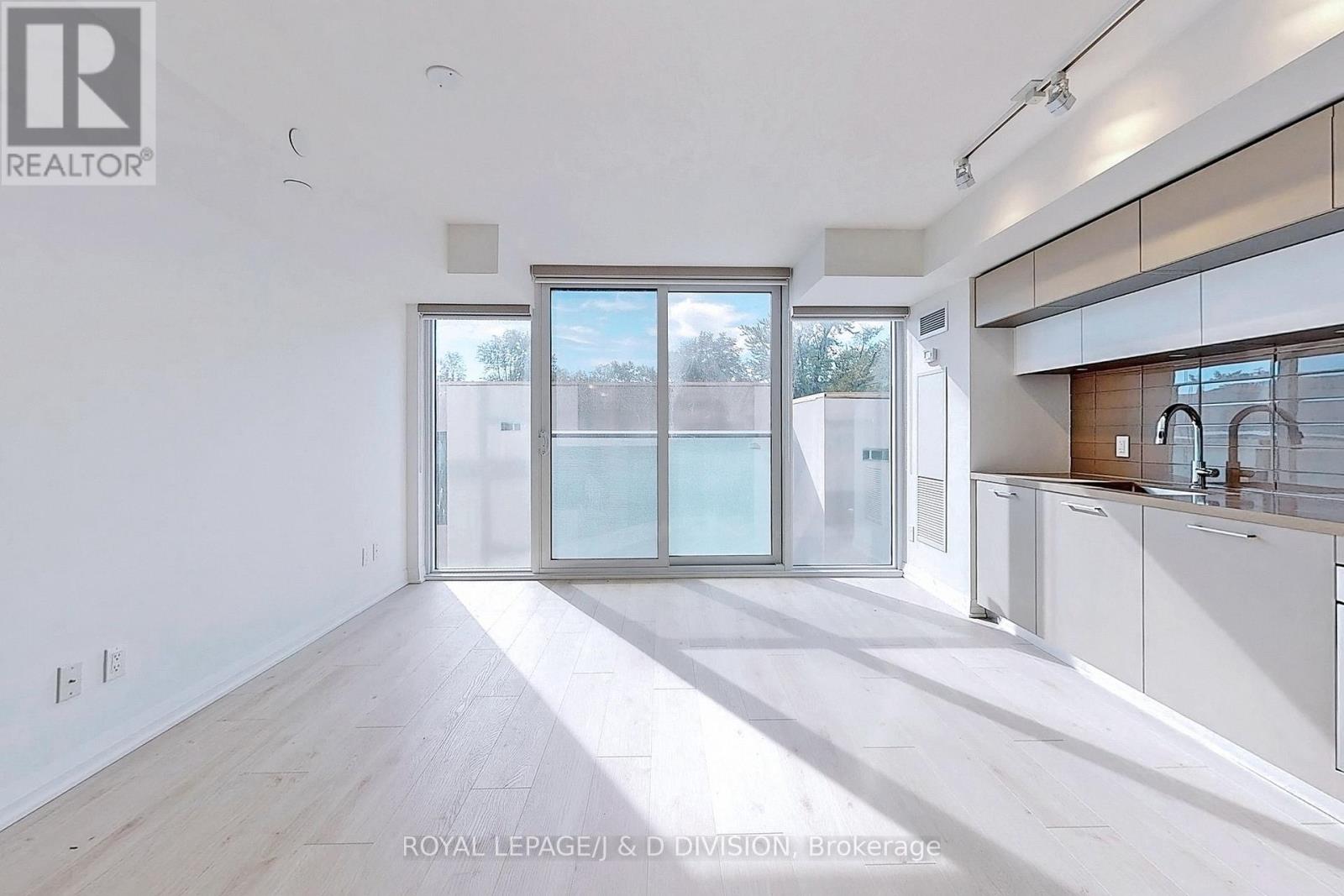 311 - 99 Foxbar Road, Toronto, Ontario  M4V 0B2 - Photo 2 - C12521716