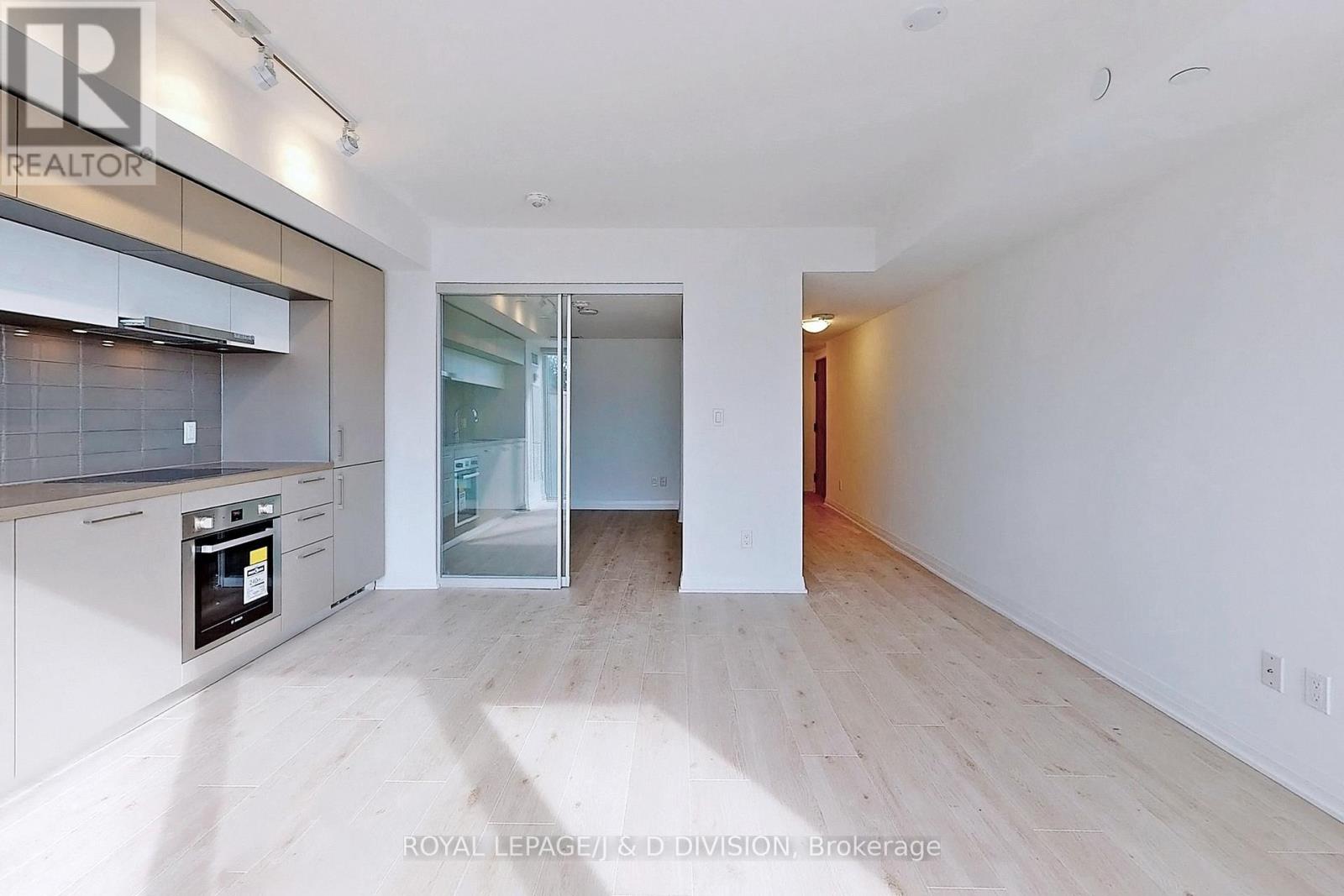 311 - 99 Foxbar Road, Toronto, Ontario  M4V 0B2 - Photo 9 - C12521716