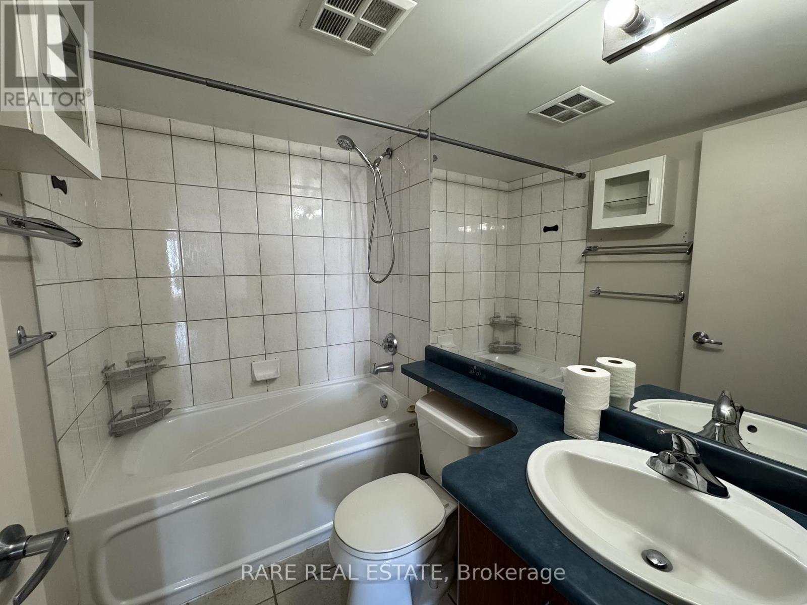 807 - 550 Queens Quay W, Toronto, Ontario  M5V 3M8 - Photo 9 - C12521744