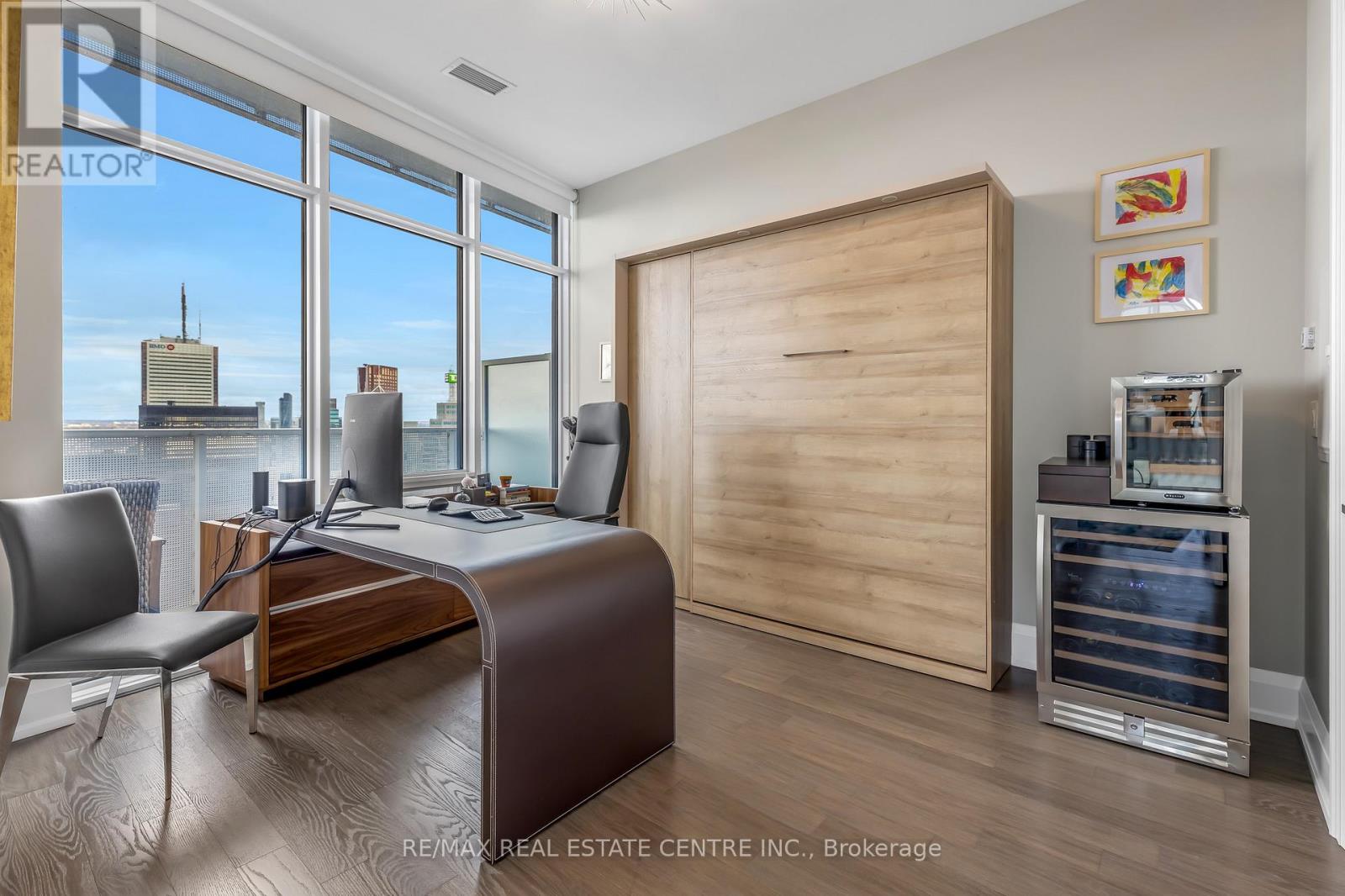 Sph 201 - 88 Harbour Street, Toronto, Ontario  M5J 2T5 - Photo 21 - C12521754