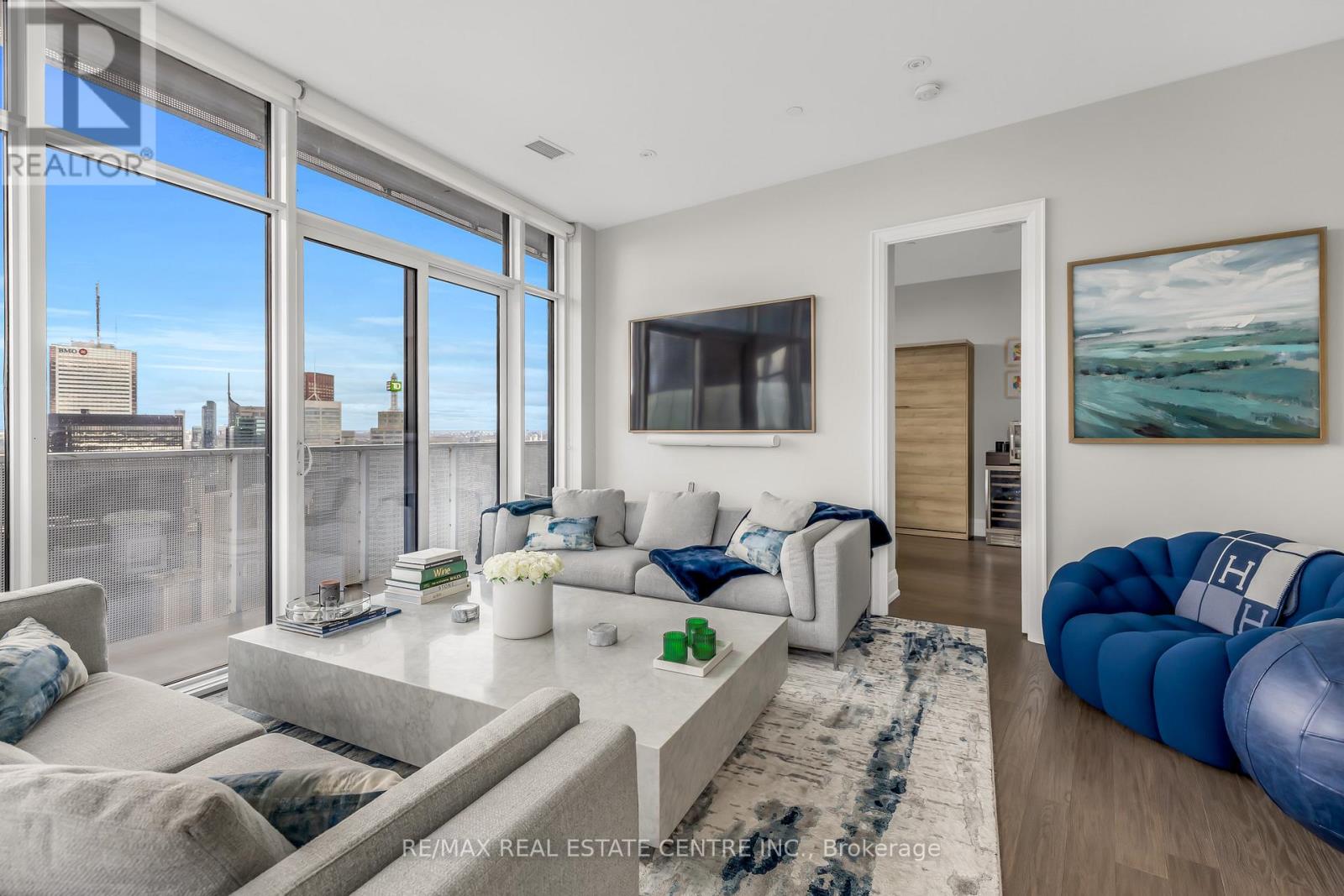 Sph 201 - 88 Harbour Street, Toronto, Ontario  M5J 2T5 - Photo 6 - C12521754