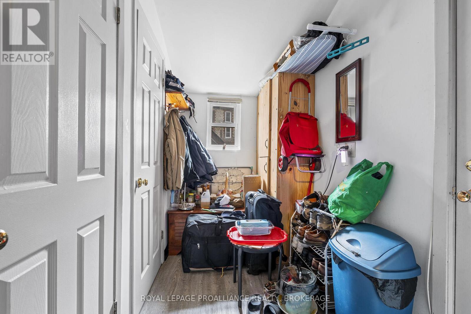 274 Wellington Street, Kingston, Ontario  K7K 2Z1 - Photo 11 - X12521890