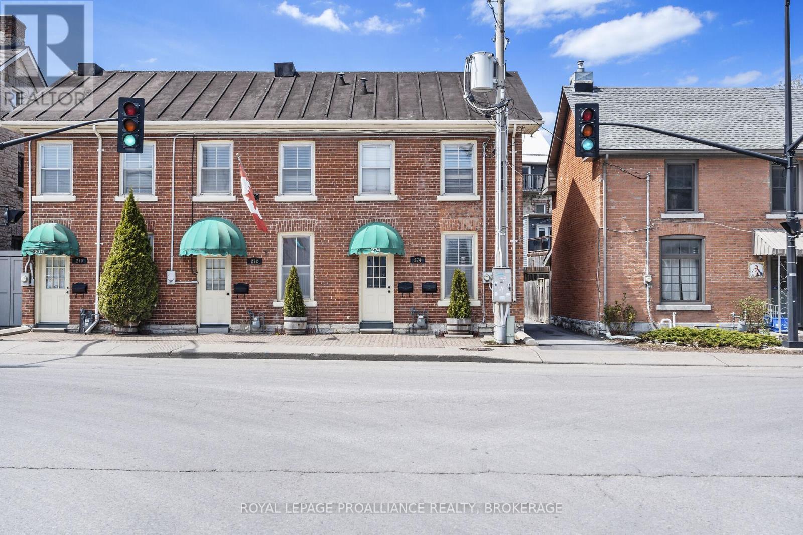 274 Wellington Street, Kingston, Ontario  K7K 2Z1 - Photo 2 - X12521890