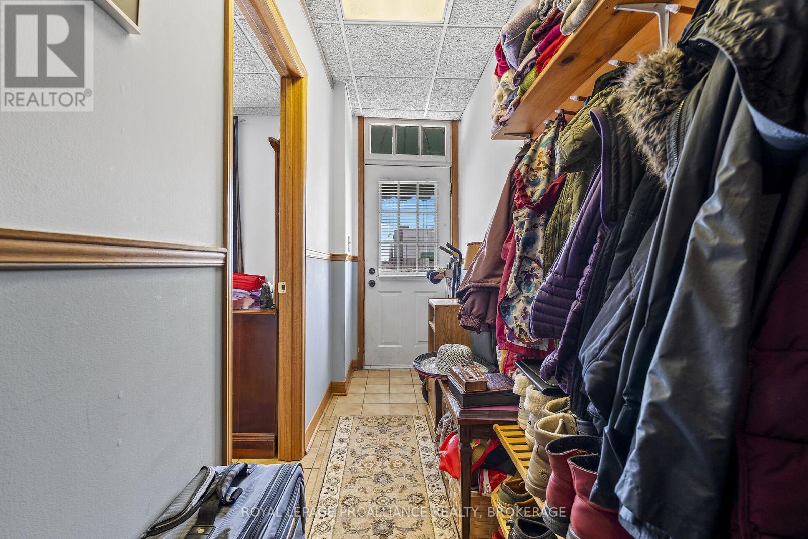 274 Wellington Street, Kingston, Ontario  K7K 2Z1 - Photo 6 - X12521890