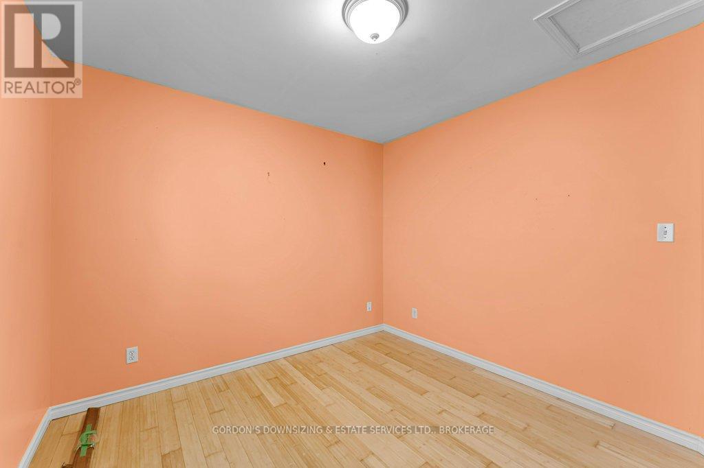 464 Freeman Crescent, Kingston (Kingston East (Incl Barret Crt)), Ontario  K7K 7C8 - Photo 18 - X12522034