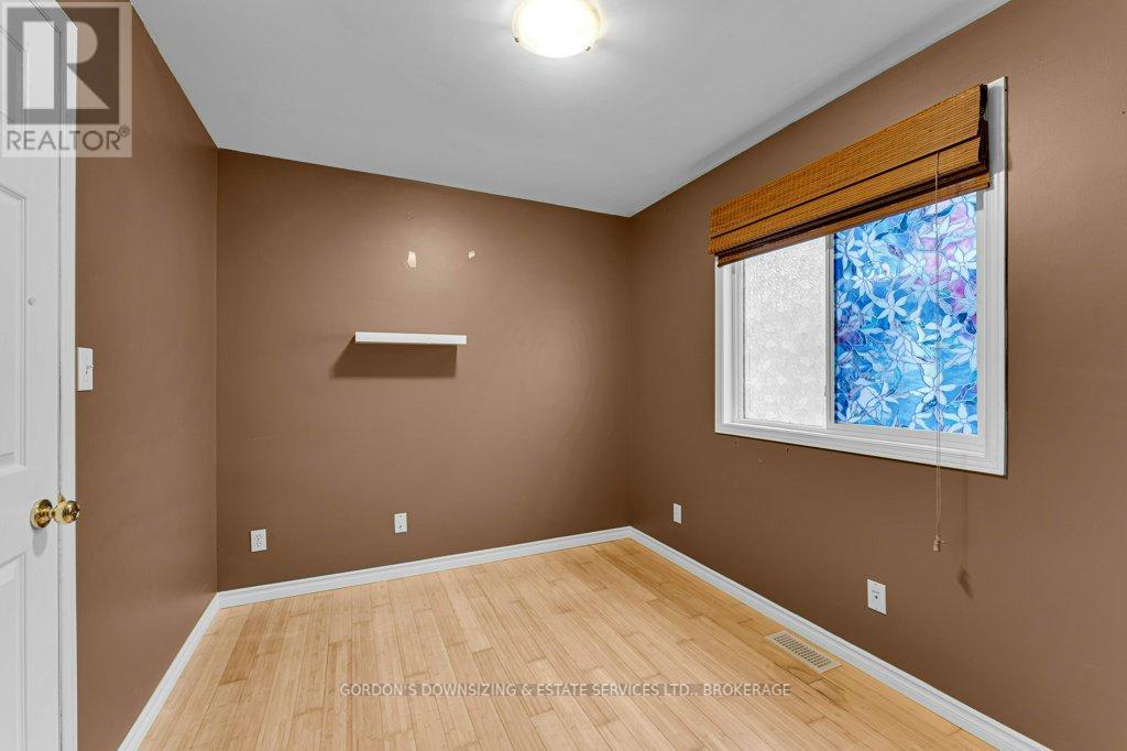 464 Freeman Crescent, Kingston (Kingston East (Incl Barret Crt)), Ontario  K7K 7C8 - Photo 20 - X12522034