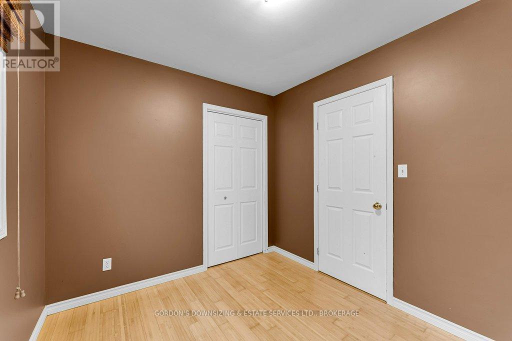 464 Freeman Crescent, Kingston (Kingston East (Incl Barret Crt)), Ontario  K7K 7C8 - Photo 21 - X12522034