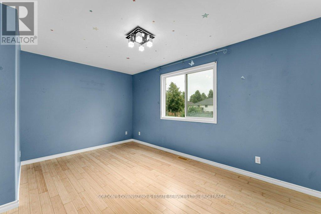 464 Freeman Crescent, Kingston (Kingston East (Incl Barret Crt)), Ontario  K7K 7C8 - Photo 25 - X12522034