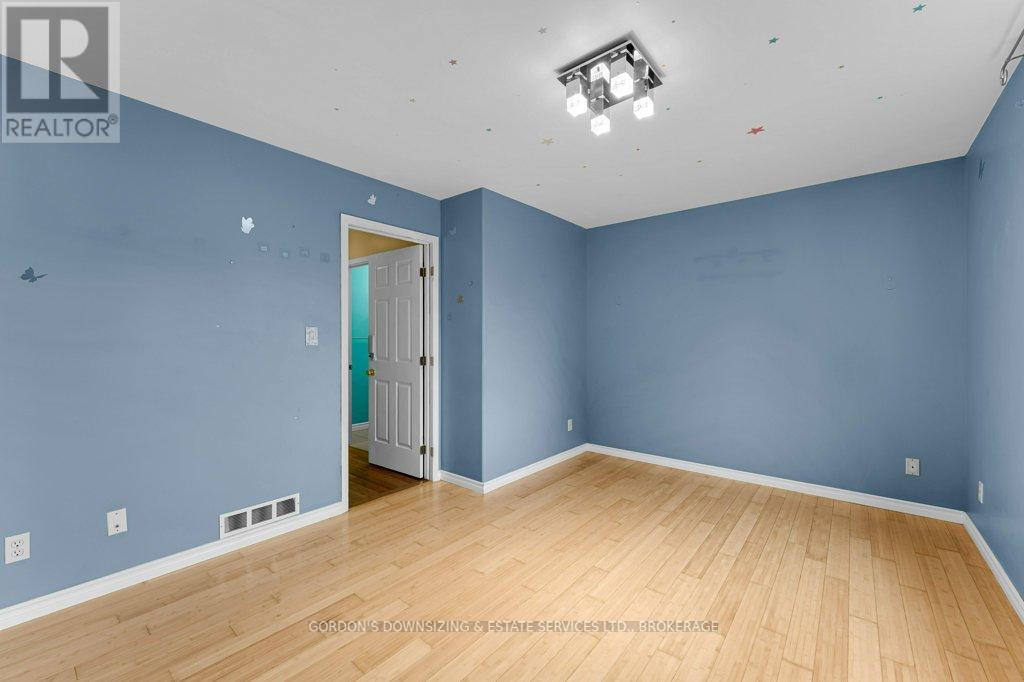 464 Freeman Crescent, Kingston (Kingston East (Incl Barret Crt)), Ontario  K7K 7C8 - Photo 27 - X12522034