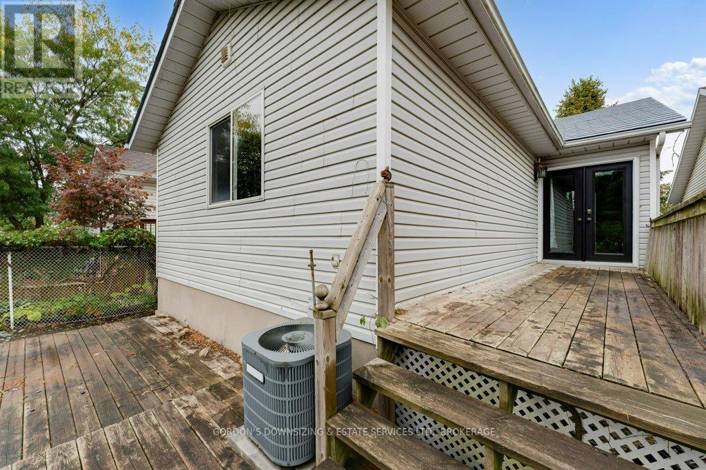 464 Freeman Crescent, Kingston (Kingston East (Incl Barret Crt)), Ontario  K7K 7C8 - Photo 39 - X12522034