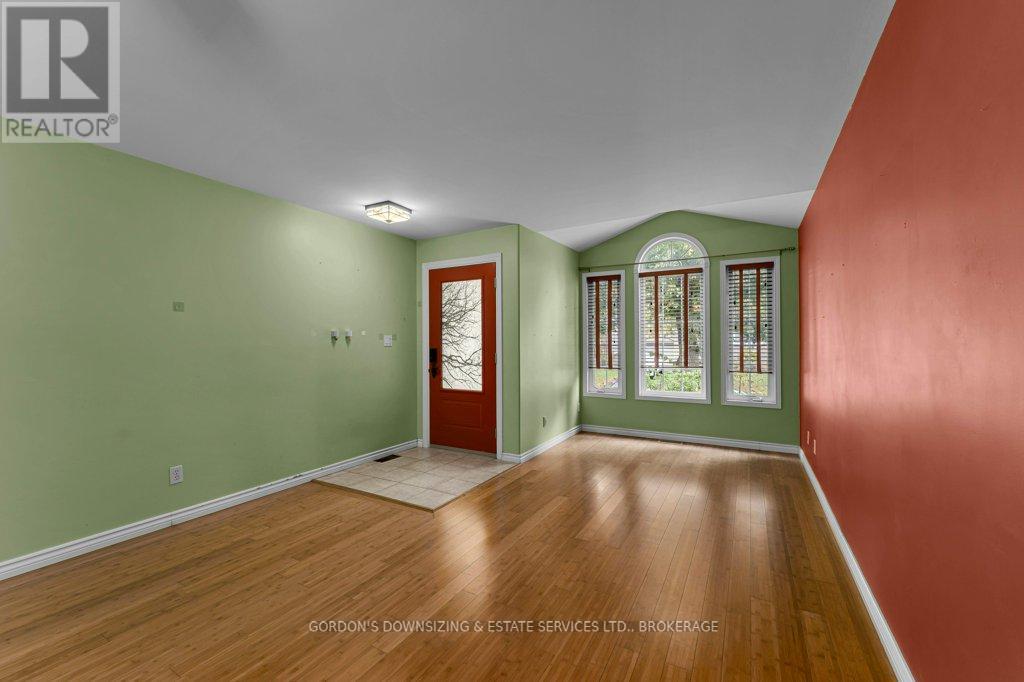 464 Freeman Crescent, Kingston (Kingston East (Incl Barret Crt)), Ontario  K7K 7C8 - Photo 4 - X12522034